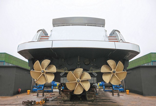 3 large boat propellers are used on this mega yacht.