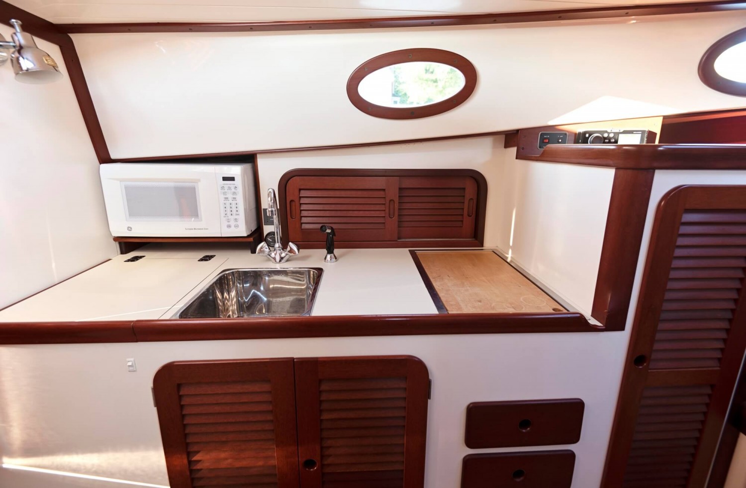 Hinckley-36-for-sale-20