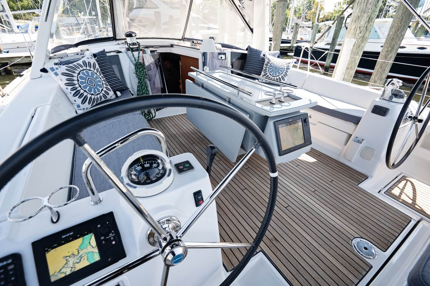 Beneteau-45-for-sale28