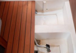 Beneteau-373-for-sale11