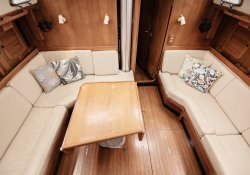 Hylas-49-for-sale-07