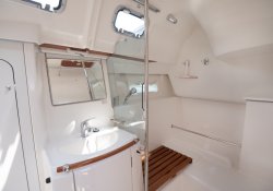 Beneteau-373-for-sale09