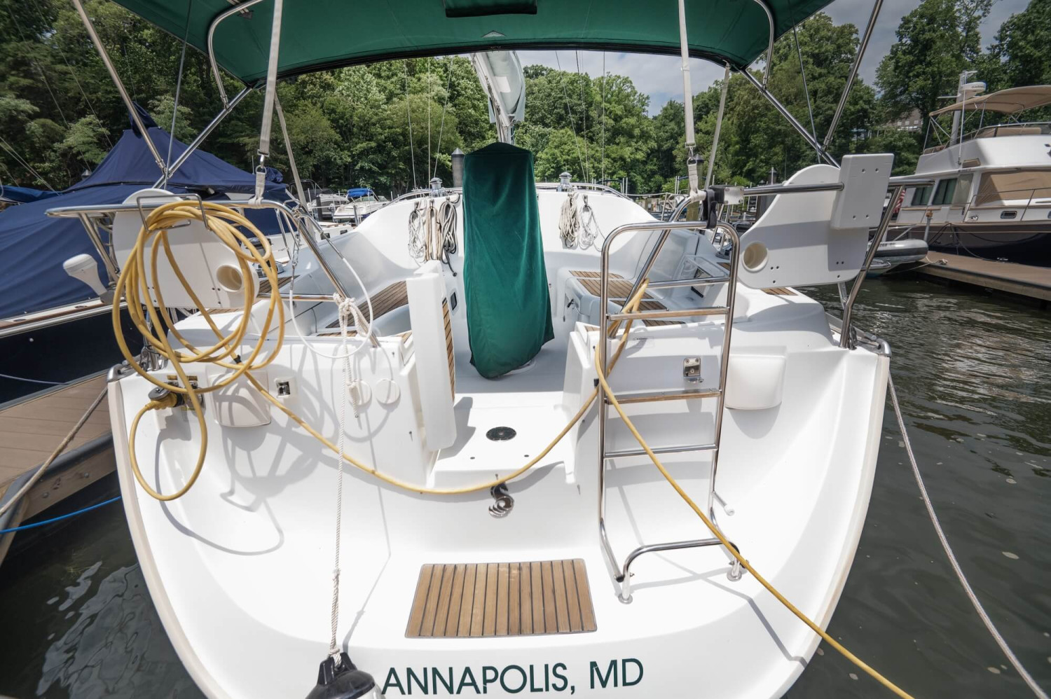 Beneteau-373-for-sale25
