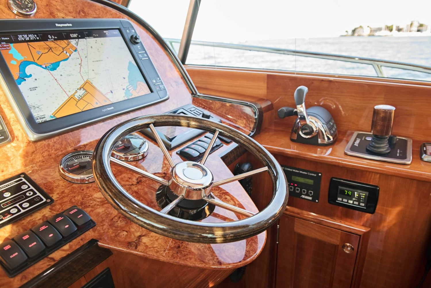 Hinkley-48-for-sale-Barefoot_26