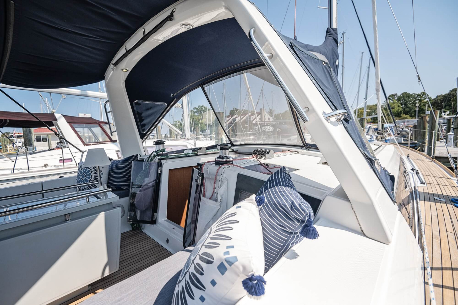 Beneteau-45-for-sale34