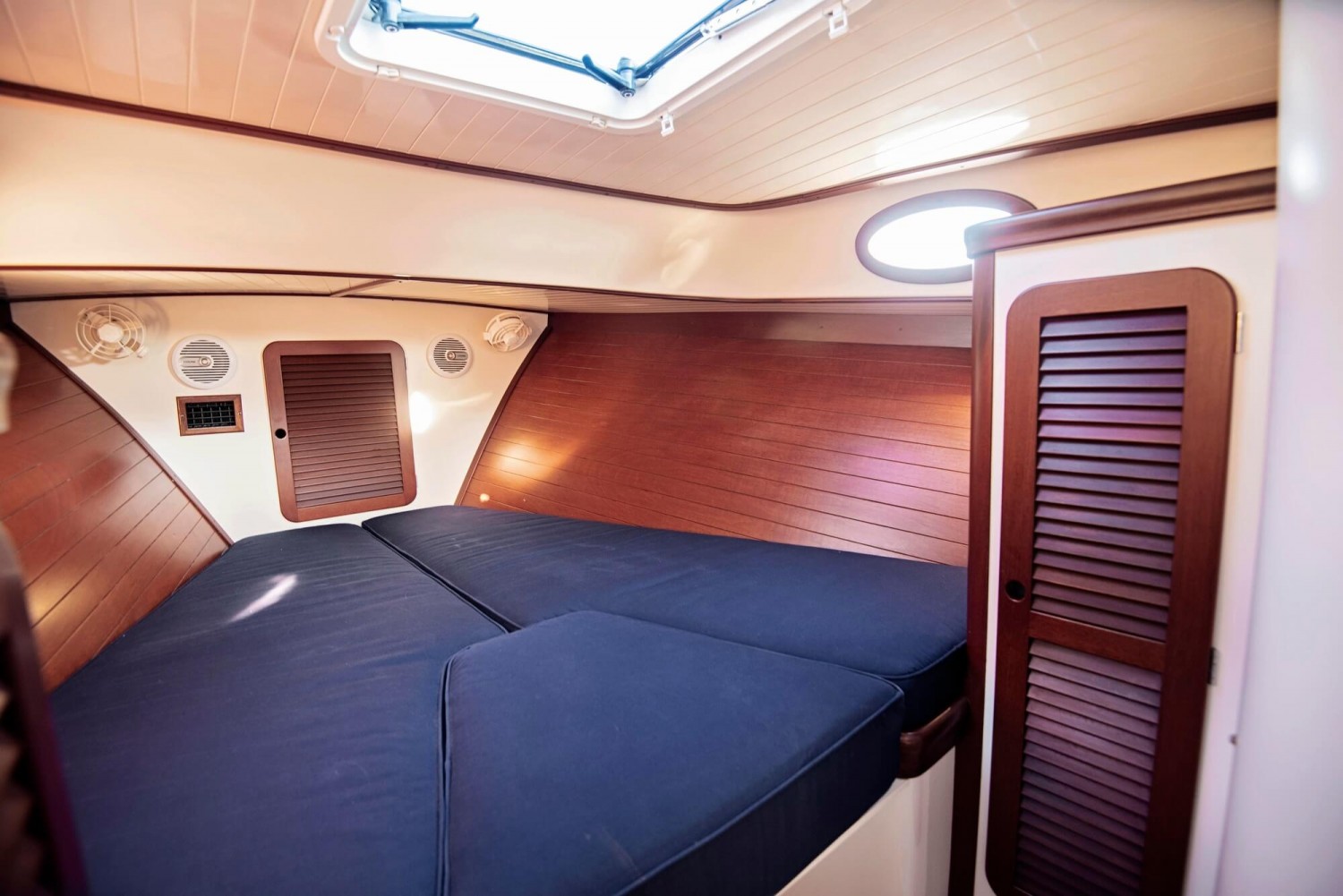 Hinckley-36-for-sale-18
